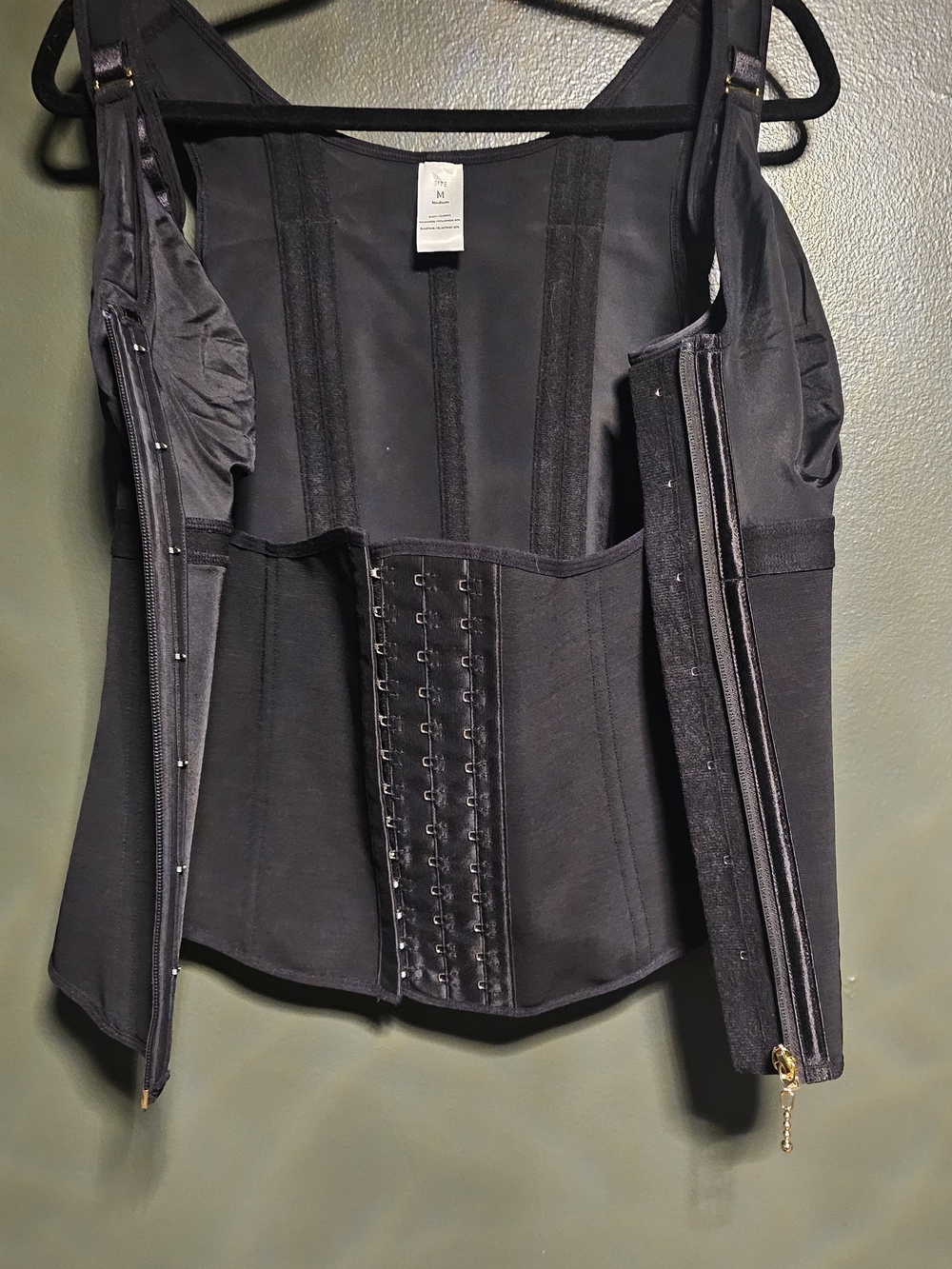 Shapeshe Black Front-Zip Shapewear Corset Top - Picture 6 of 6